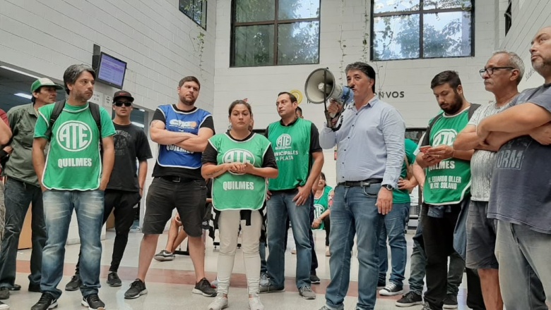 Quilmes: ATE protagoniza una permanencia ante el despido de trabajadorxs