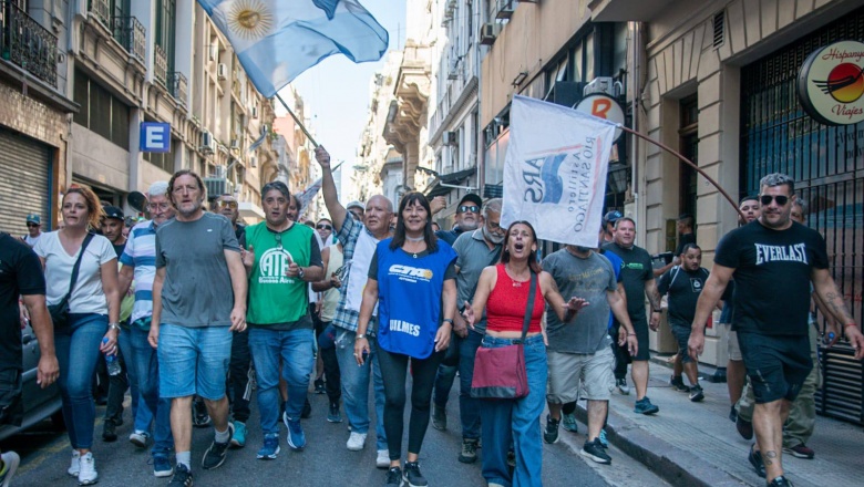 ATE bonaerense movilizó en defensa de lxs jubiladxs y en rechazo al acuerdo con el FMI