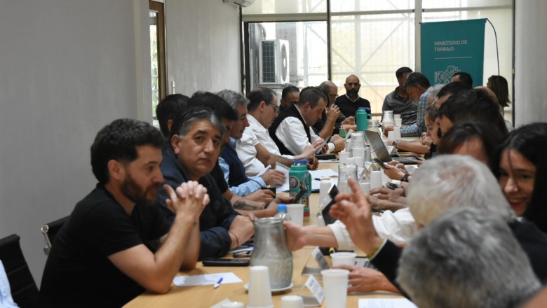 Paritaria: Estatales acordaron una suba del 10% en dos tramos
