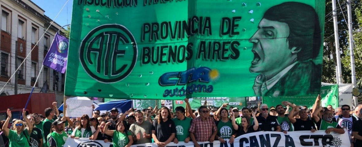 ATE moviliza a la legislatura por los pases a planta permanente