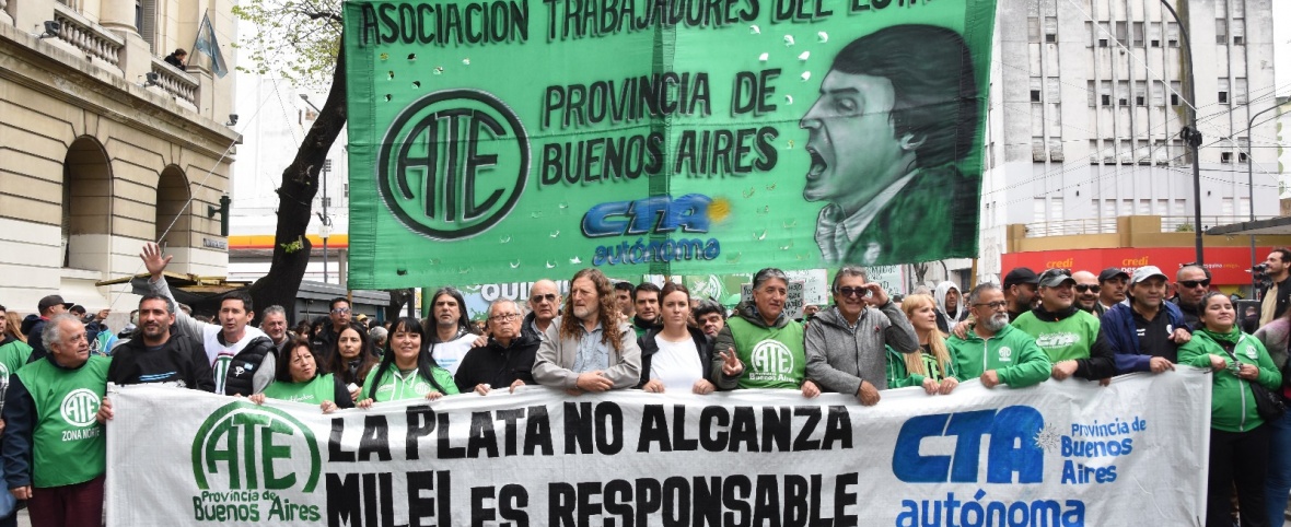 ATE se movilizó a la Legislatura provincial: “Necesitamos que en el presupuesto estén incluidos los pases a planta permanente”
