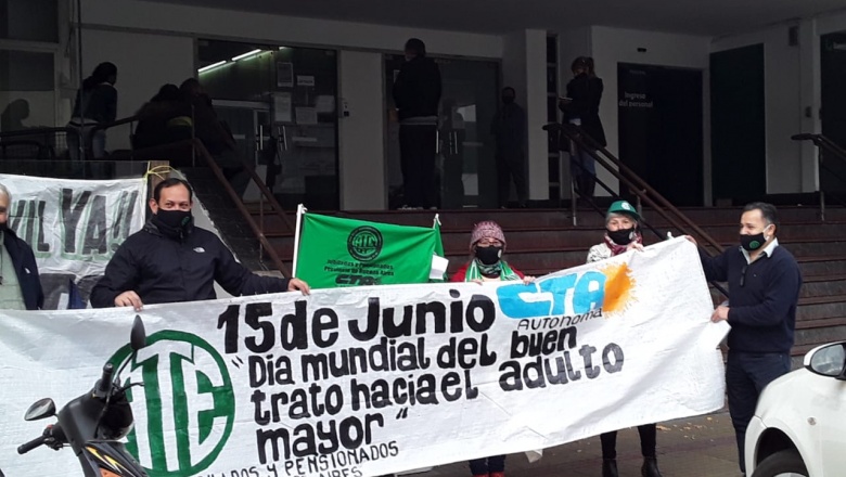 El Centro de Jubilados realizó recorrida por distintos organismos