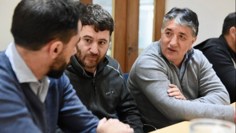 Reunión paritaria entre gremios estatales y el gobierno de la provincia ...