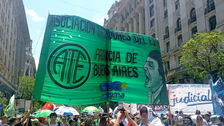 La lucha aplazó el tratamiento de la reforma laboral