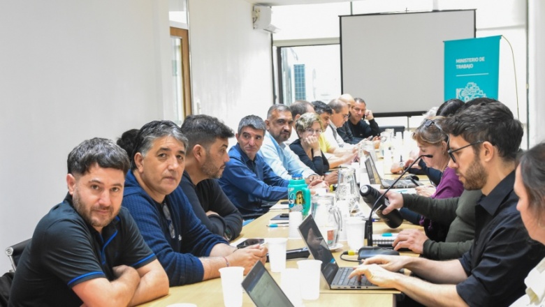 Paritarias: estatales y el gobierno provincial retoman las negociaciones
