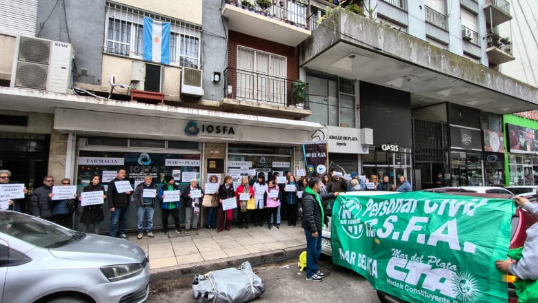Jornada de lucha por el anunció de cierre de más de 30 farmacias de la OSFA