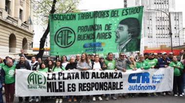 ATE se movilizó a la Legislatura provincial: “Necesitamos que en el presupuesto estén incluidos los pases a planta permanente”