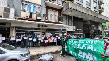 Jornada de lucha por el anunció de cierre de más de 30 farmacias de la OSFA