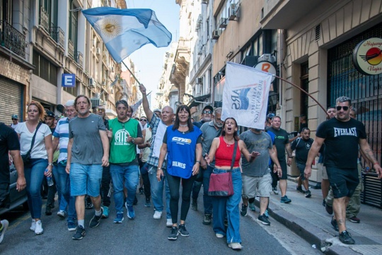 ATE bonaerense movilizó en defensa de lxs jubiladxs y en rechazo al acuerdo con el FMI