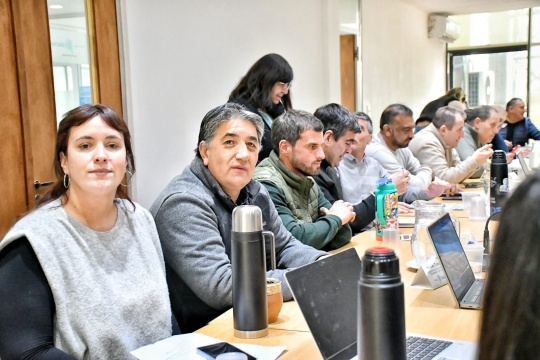Paritarias: Gremios y autoridades de gobierno retomaron las negociaciones