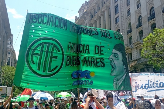 La lucha aplazó el tratamiento de la reforma laboral