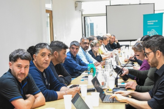 Paritarias: estatales y el gobierno provincial retoman las negociaciones