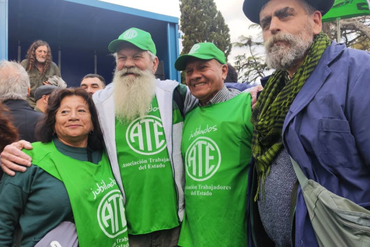 Postal de unidad y firmeza en Olivos